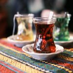 چای ایرانی روی میز