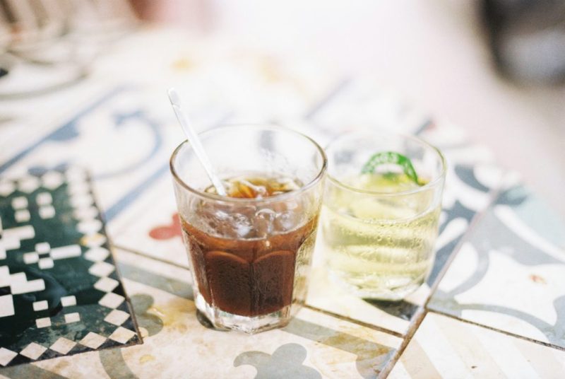 نوشیدنی کافی با یخ