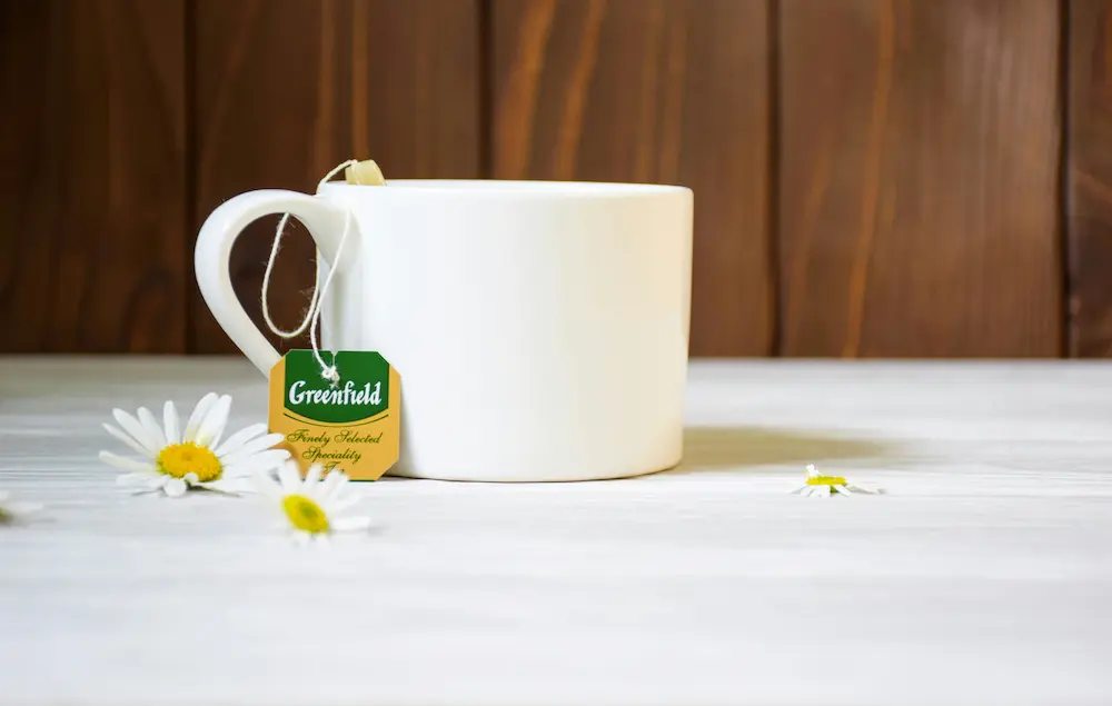 یک فنجان دمنوش بابونه