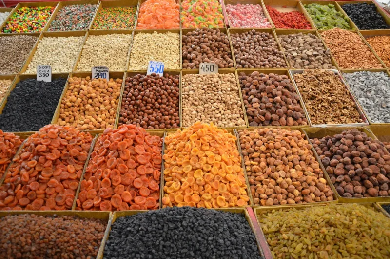 خشکبار ایرانی انواع میوه ها