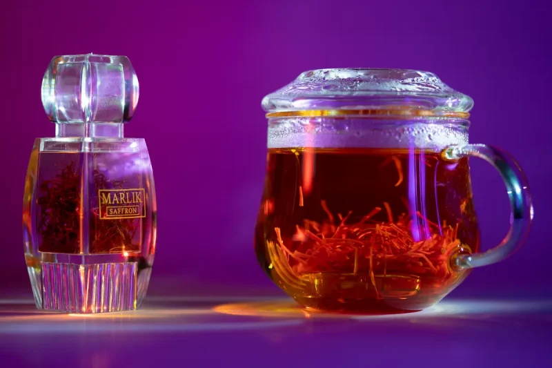 دمنوش زعفران برای درد های قاعدگی